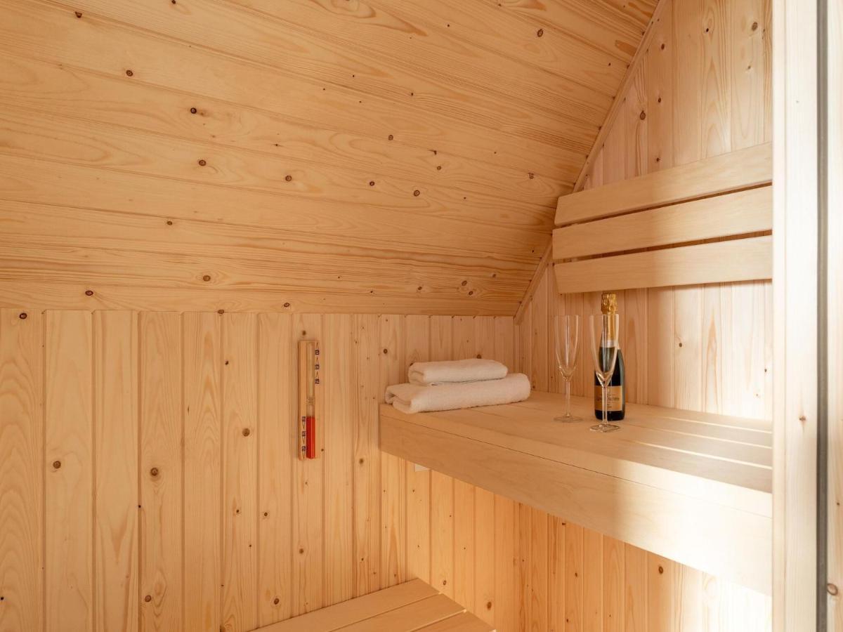 Modern Holiday Home By The Sea With Sauna Scherpenisse Luaran gambar
